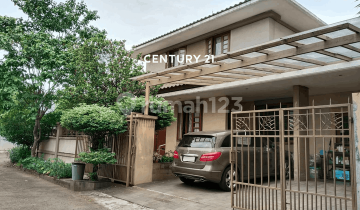 HOUSE - CORNER UNIT, QUIET AND STRATEGIC LOCATION NY 18183