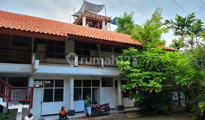 Peluang Emas! Dijual 2 Rumah 2 Lantai Di Jemursari - Siap Jadi Cuan!