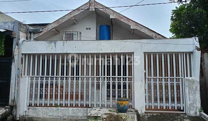 Rumah Bagus Sederhana 1,5 Lantai di Simokatrungan,Surabaya.