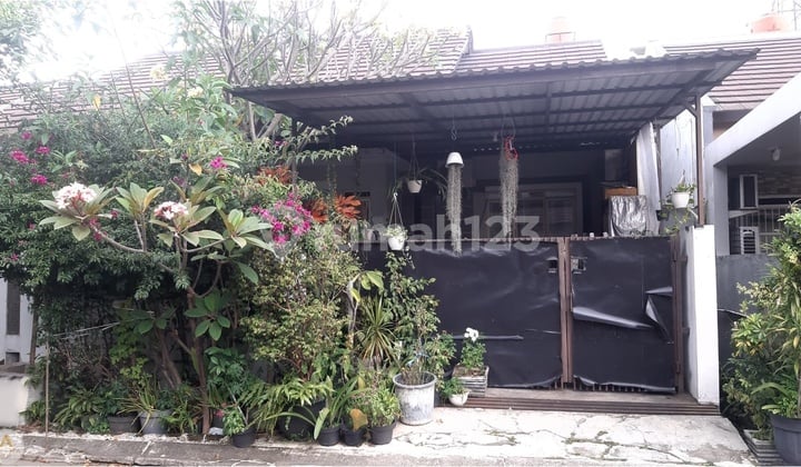 Jual Rumah Siap Huni di Taman Kopo Indah