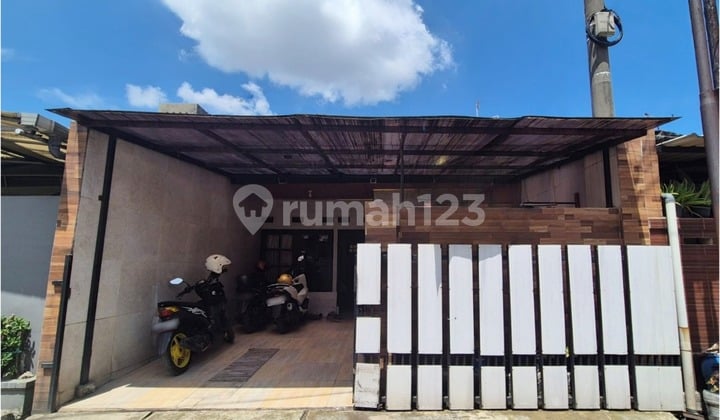 Dijual Rumah Siap Huni dan Bagus di Taman Cibaduyut Indah