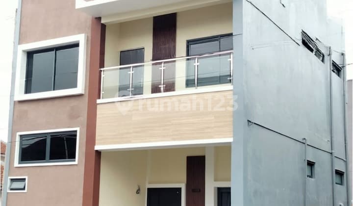 For Sale: New, Nice, and Ready-to-Occupy House in Kopo Permai, Bandung