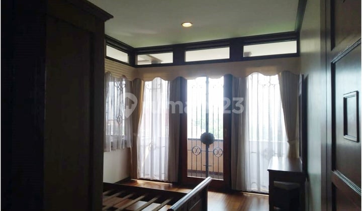 Sell Luxury House in Setiabudi Regency near Bandung RSHS