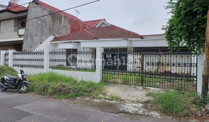 Dijual Murah Rumah Dharmahusada Indah Barat Surabaya