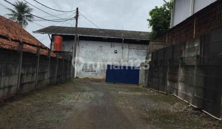 Pabrik Di Desa Legok, Tanggerang, Banten