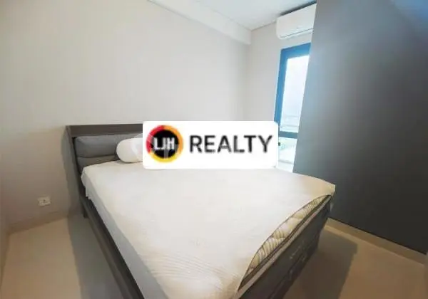 Apartment One Residence 2 Bedrooms With Sea View Dekat Pelabuhan