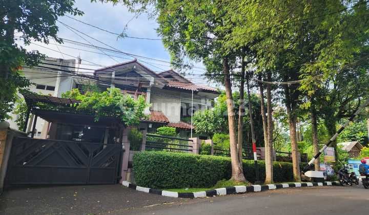 2-Story House on Main Street of Perum Bsi, Near Toll Road, Strategic Location, Ready to Occupy