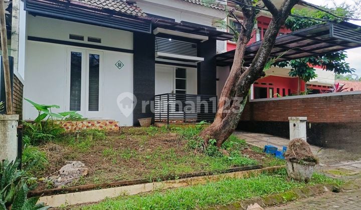 Jual Cepat Rumah di Taman Sari Persada,Halaman Luas, Posisi di Depan