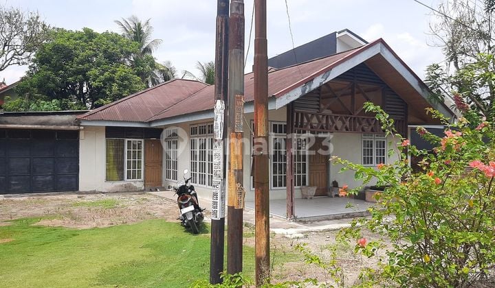 Rumah Dijual Luas Tanah 840 M2 Area Bukit Barisan Harapan Raya