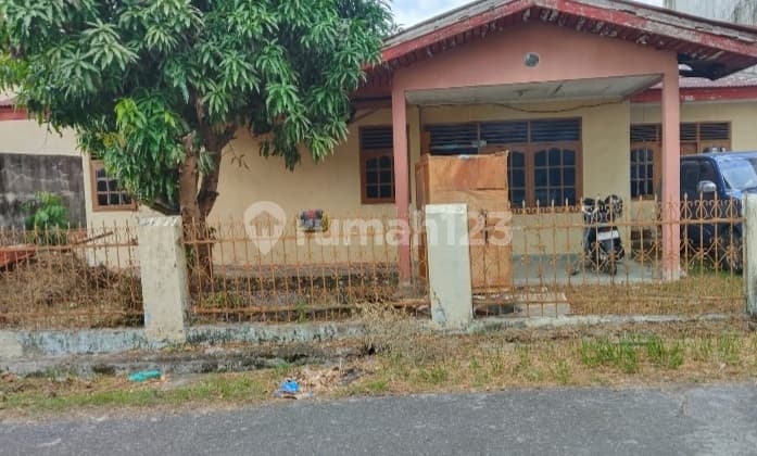 Rumah Dijual Luas Tanah 256m2 Jalan Lobak Arengka