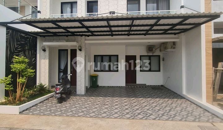 Rumah Exclusive 2 Lantai Dekat Dengan Tol Dan Lrt Bebas Banjir