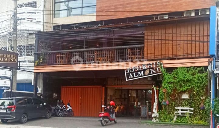 Gedung Ruang Usaha 4 Lantai Lokasi Di Jalan Raya Kuta