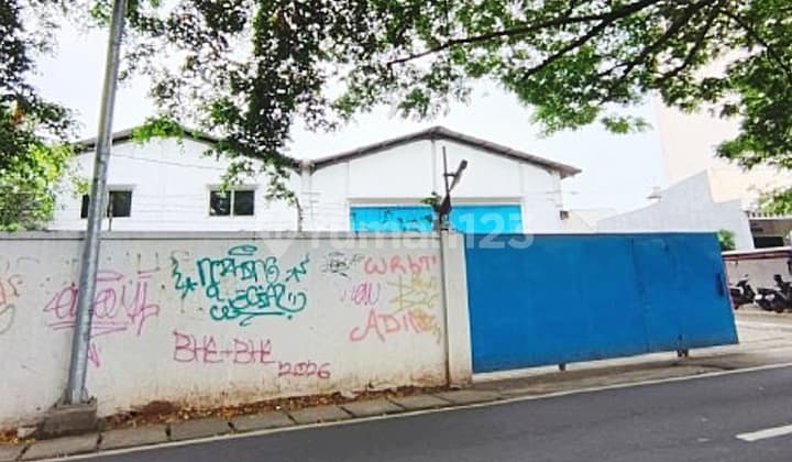 Gudang di Jalan Raya Pondok Kacang -Pondok Aren Tangsel