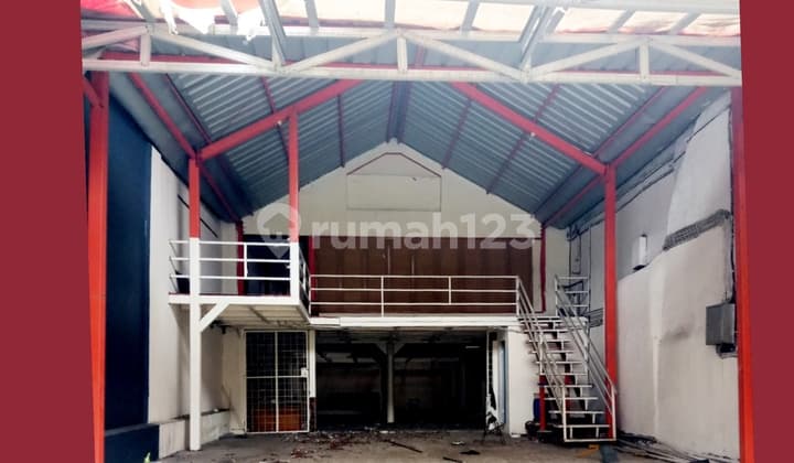 Warehouse Next to Pinangsia Main Road, Tamansari, West Jakarta