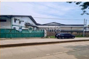 Gudang Lokasi Pinggir Jalan Raya Dekat Tol Bandara Soeta Tangerang