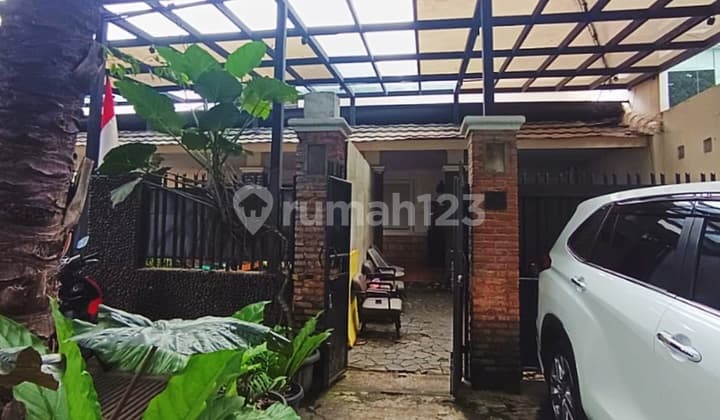 Rumah Hunian di Lelang Jalan Bakti Kby Baru Jaksel