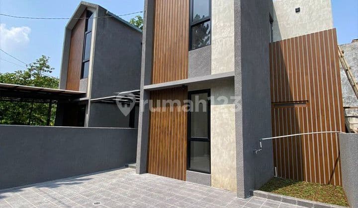 Rumah 2 Lantai di Cipedak Jagakarsa