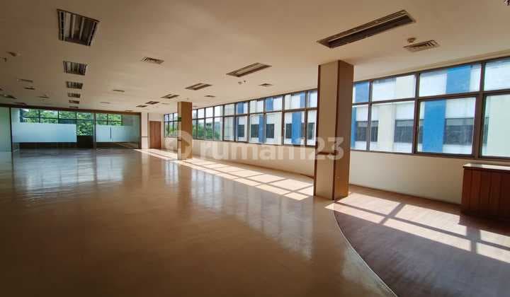 3 Office Space Strategis di Tanah Abang 3, Jakarta Pusat