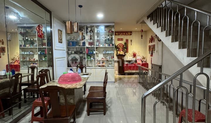 Ana Rumah Strategis Uk 5X21m di Jelambar