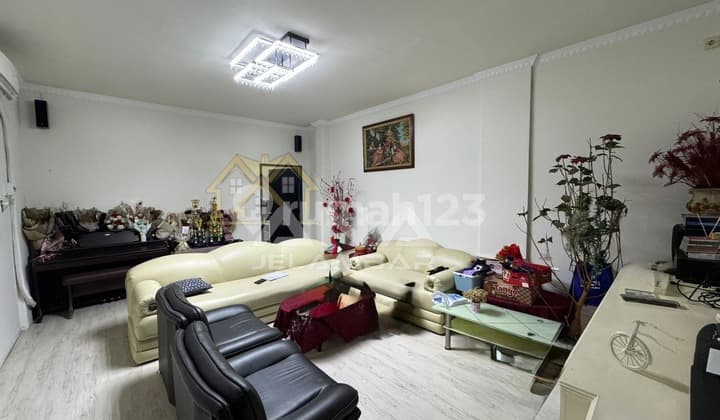 ANA RUMAH UK 4.5X16.2M DI KOMPLEK RUKO PANGERAN JAYAKARTA