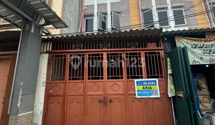 ANA RUMAH UK 4X16.5M LOKASI BAGUS DI JELAMBAR