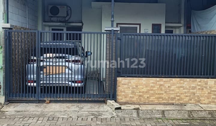 ANA RUMAH UK 6X18M DI KOMPLEK PURI GARDENA KALIDERES