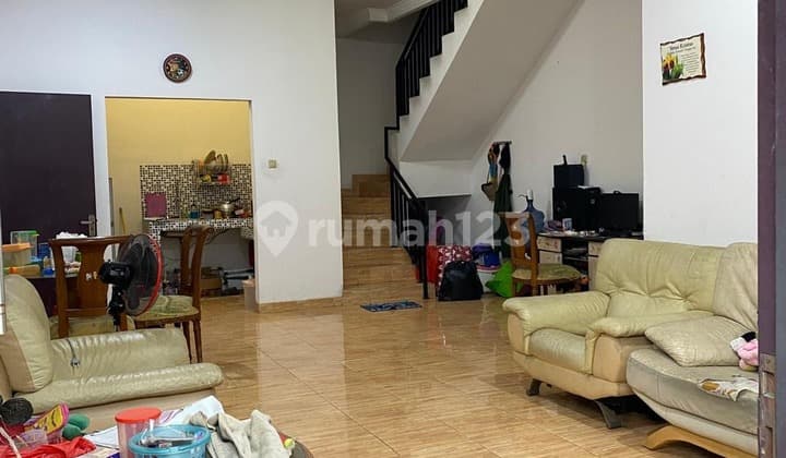 ANA RUMAH NGANTONG DALAM GANG LT.94M DI KARTINI
