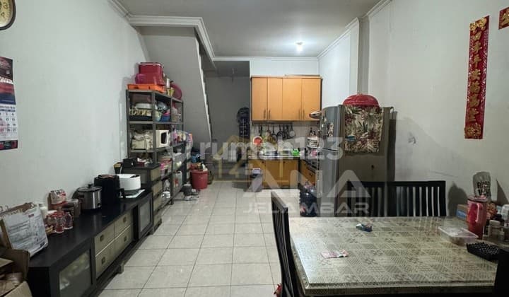 Ana Rumah Uk 4X17m Lokasi Rapi di Jelambar