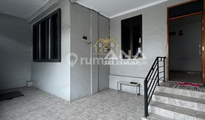 Ana Rumah Uk 10X18m di Jelambar