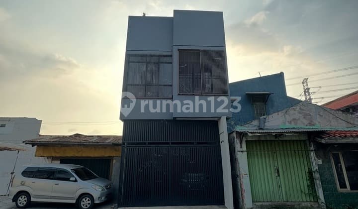 ANA RUMAH SEMI BARU UK 4.5X11.5M DI DURI KOSAMBI