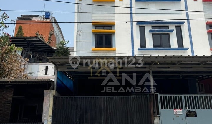 ANA RUKO PINGGIR JALAN UK 4X20M DI KOMPLEK KAVLING POLRI JELAMBAR
