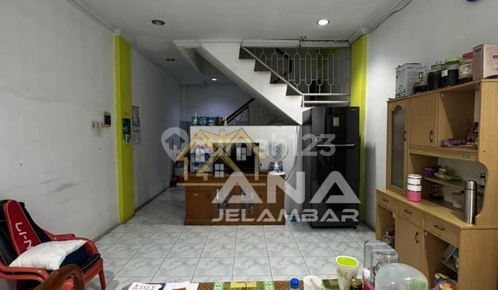 ANA RUKO JALAN LEBAR UK 4X16M DI JELAMBAR