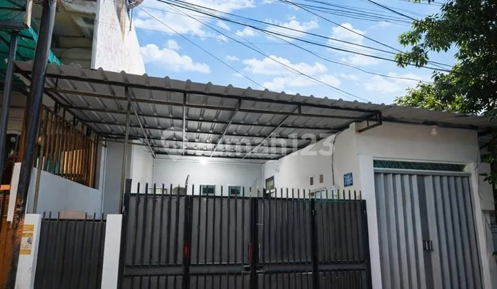 Ana Rumah Hitung Tanah Uk 4X20m di Jelambar Ana Rumah Hitung Tanah Uk 4X20m di Jelambar