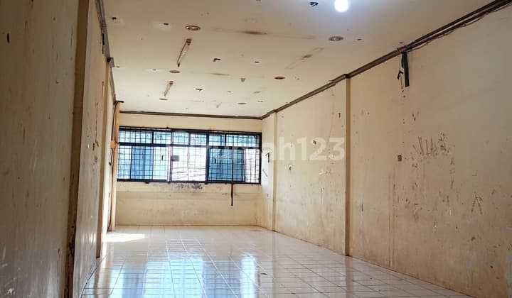 ANA RUKO UK 4X22M KALIANYAR MAIN ROAD TAMBORA