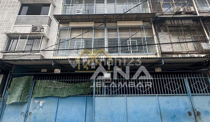 Ana Ruko Gandeng Uk 8X20m di Jelambar