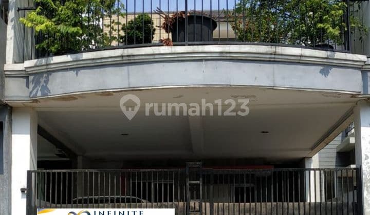 Rumah di Duta Garden, Kota Tangerang 8x15 Bagus