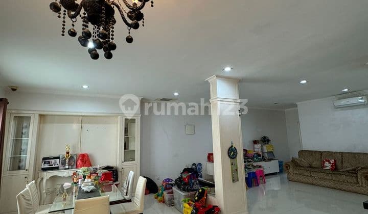 Rumah Pik 1 Bgm 8x18 Shm 2.5 Lantai Lokasi Dekat Pik Ave