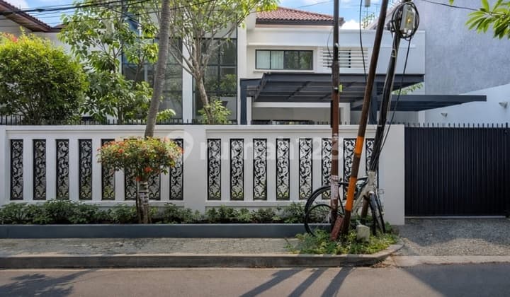 Cipete Modern Tropis Siap Huni Strategis Private Pool