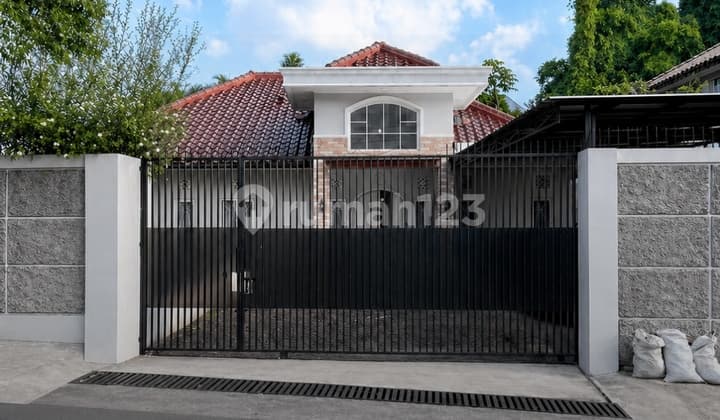 Pejaten Barat Kemang Siap Huni 1 Lantai Terawat Halaman Luas