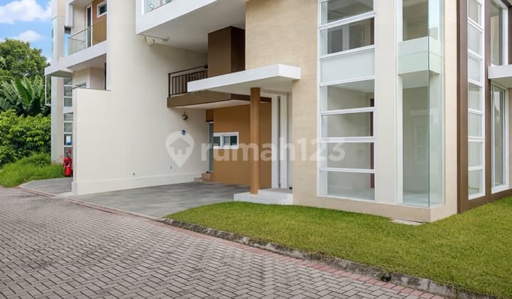 Simatupang Jakarta Selatan Dalam Townhouse Lokasi Strategis Deket Tol Tb Simatupang