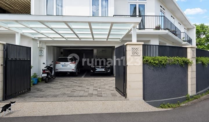 Kebayoran Lama 2 Lantai Siap Huni