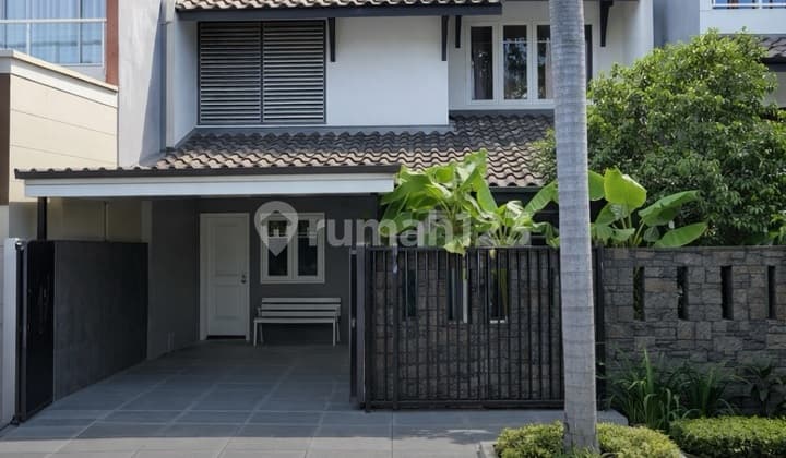 Pondok Indah Dalam Komplek Row Jalan Lebar