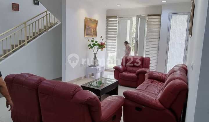 Disewakan Rumah Semi Furnish di Summarecon Bandung Gede Bage
