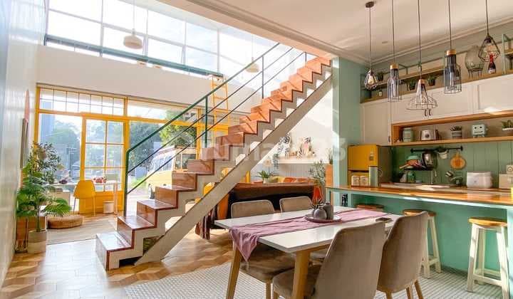 Dijual Rumah Cantik Full Furnjsh Modern di Arcamanik Cisaranten Kulon Antapani Bandung Tengah