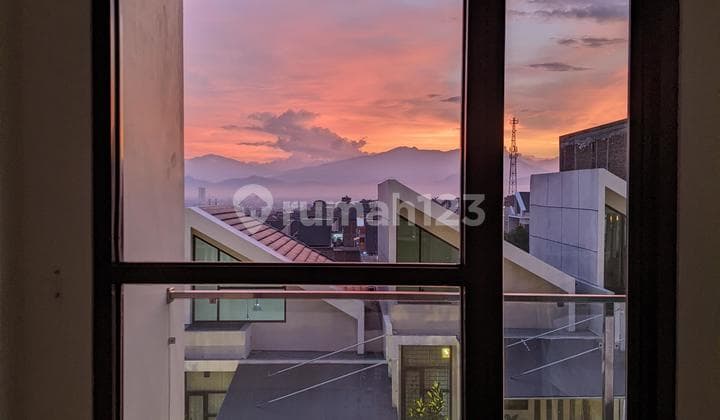 For Sale: 2-Storey Semi-Furnished House with City View 2 in Pasir Impun, Bandung City
