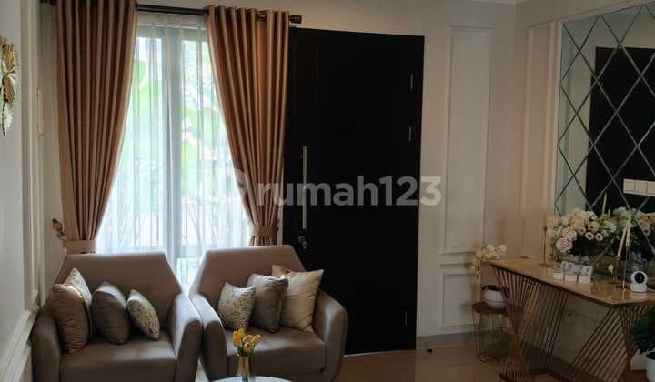 Disewakan Rumah Furnish Mewah di Podomoro Park Buah Batu Telkom Univ Ada Kolam Renang