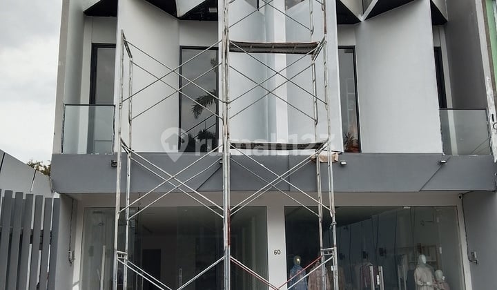 Ruko Cantik, Parkiran 6 Mobil,Jagakarsa, Jaksel.