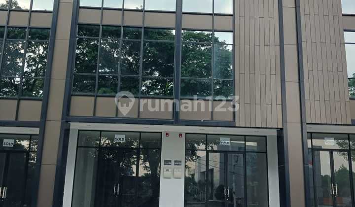 2 Attached Shophouses, 3 Floors, New Condition, Wide Parking, Fatmawati, South Jakarta
