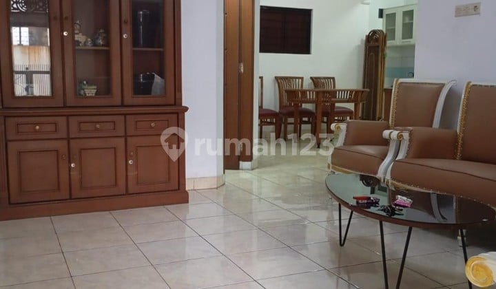 Rumah 2 Lantai Siap Huni SHM di Bendungan Hilir, Jakarta Pusat