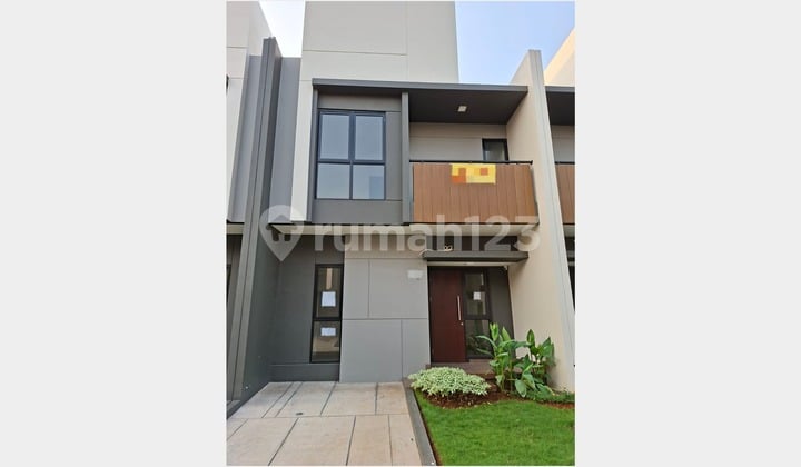 Dijual Rumah Baru Gress! Summarecon Crown Gading - Cluster Regia 6X11 Murah Siap Huni!! (018)